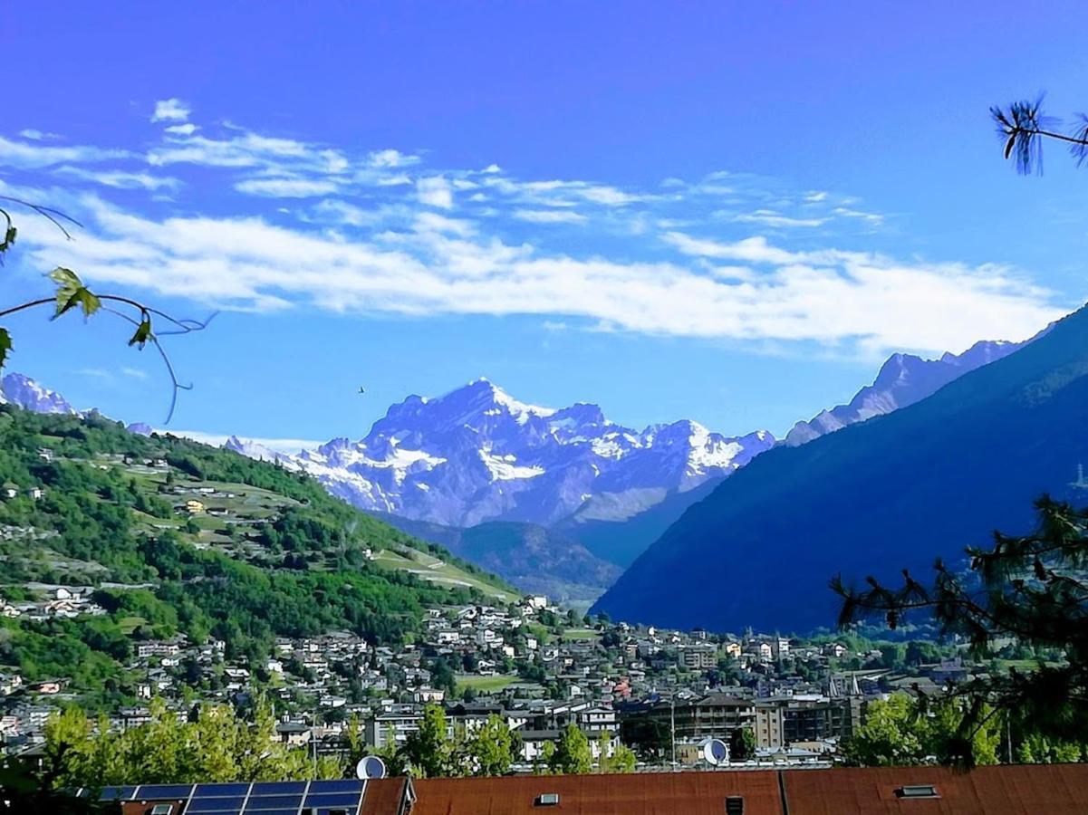 Appartamento La Vache Qui Roule Aosta Esterno foto