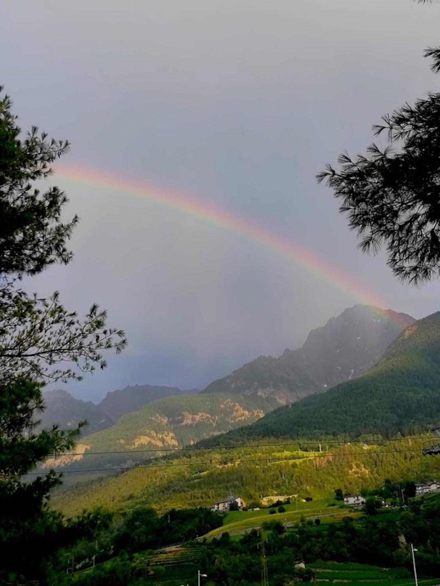 Appartamento La Vache Qui Roule Aosta Esterno foto